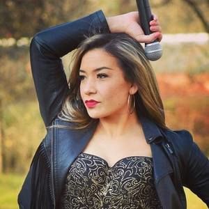 Meet your Posher, Raquel